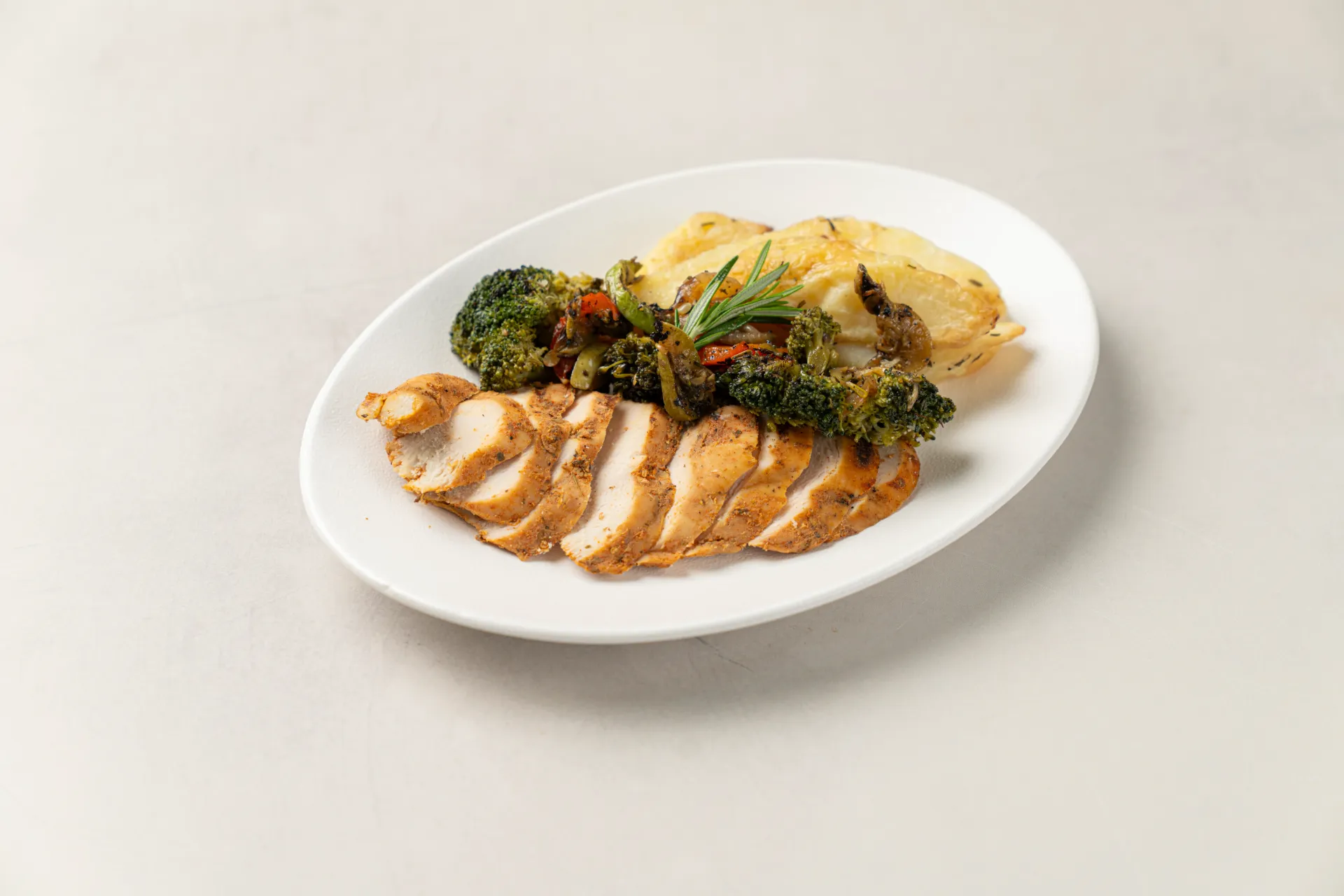  grilled chicken with vegetables And roasted Potato