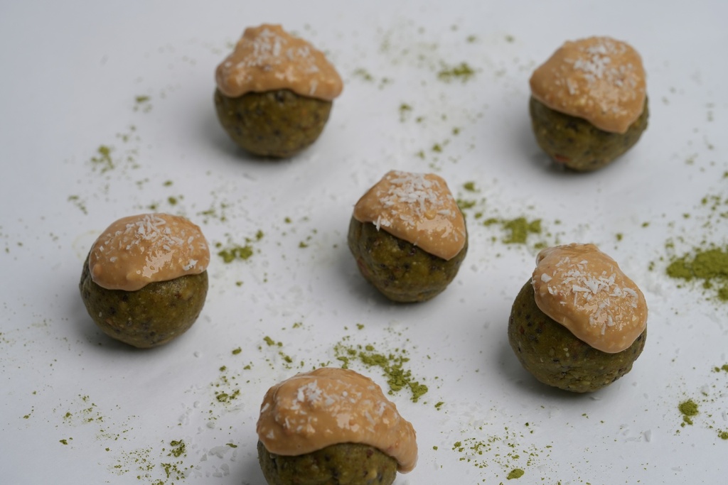 Matcha balls with Peanut butter